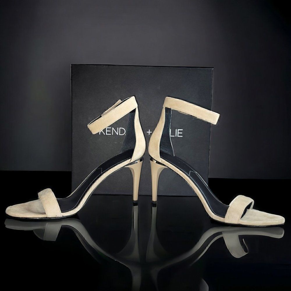 Kendall & Kylie beige suede Madelyn high heels sandals